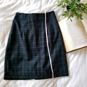 Vintage Dark plaid mini skirt